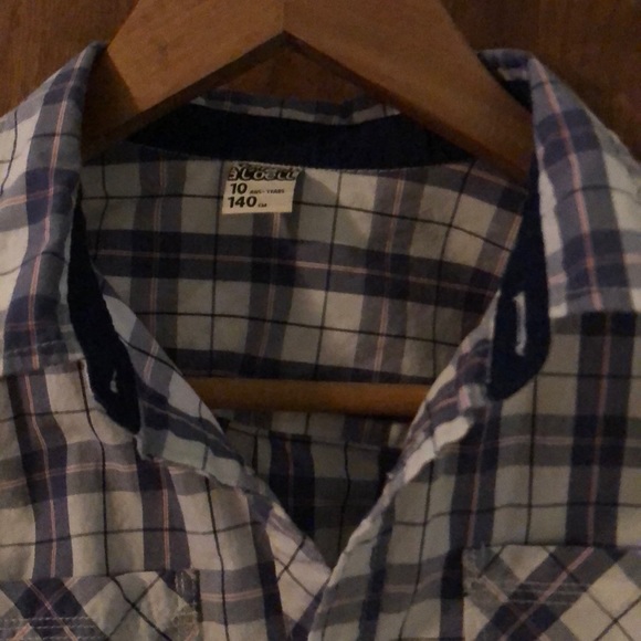 Boy shirt 10 - Picture 2 of 4